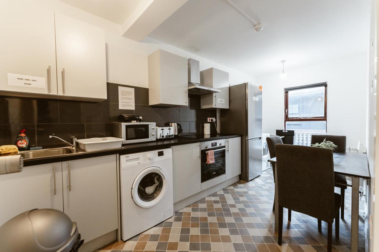 Whitechapel En-Suite Beds To Stay London Exterior photo