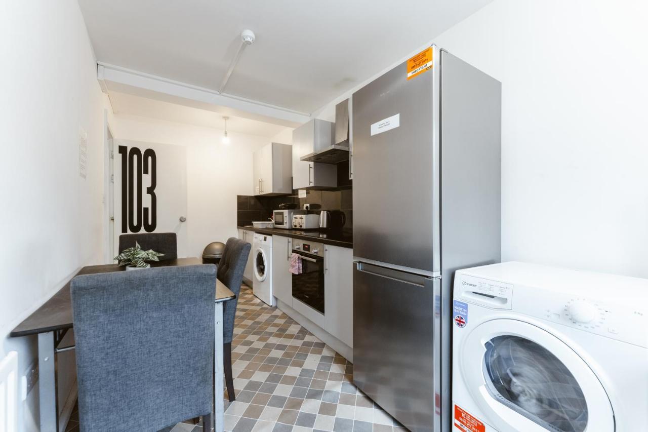 Whitechapel En-Suite Beds To Stay London Exterior photo