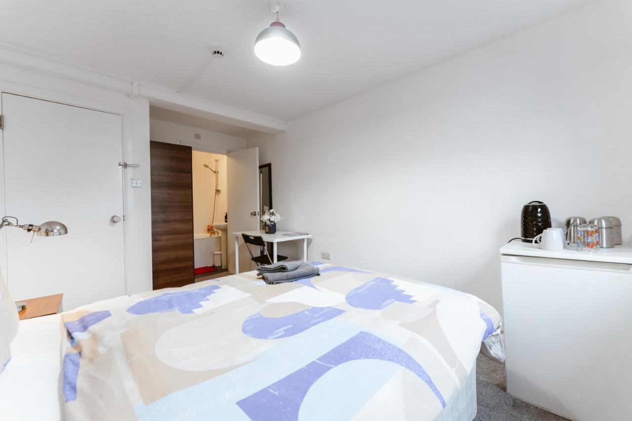 Whitechapel En-Suite Beds To Stay London Exterior photo
