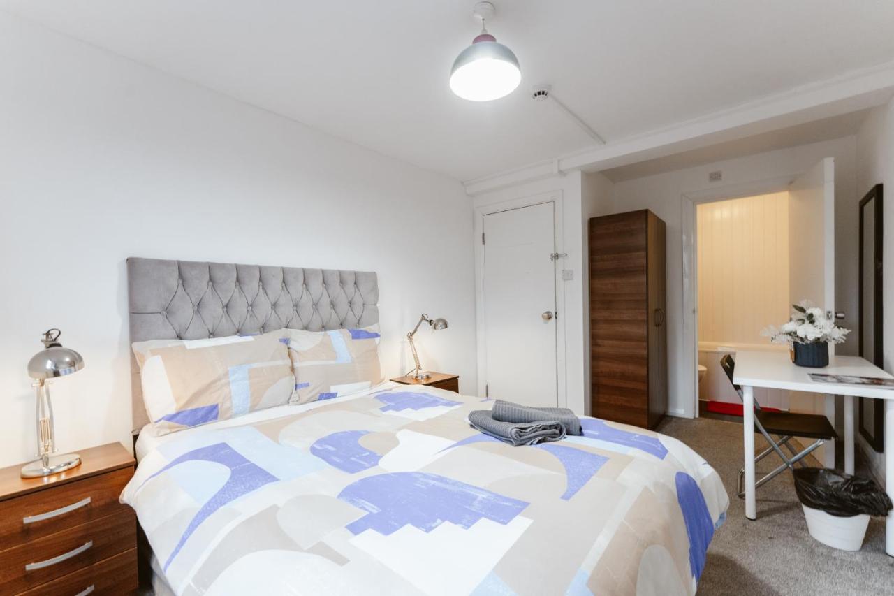 Whitechapel En-Suite Beds To Stay London Exterior photo