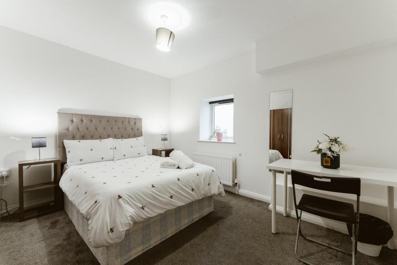 Whitechapel En-Suite Beds To Stay London Exterior photo