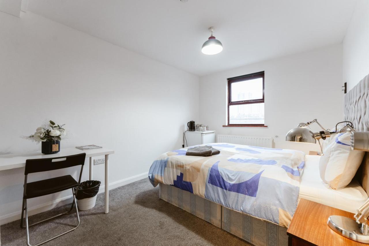 Whitechapel En-Suite Beds To Stay London Exterior photo
