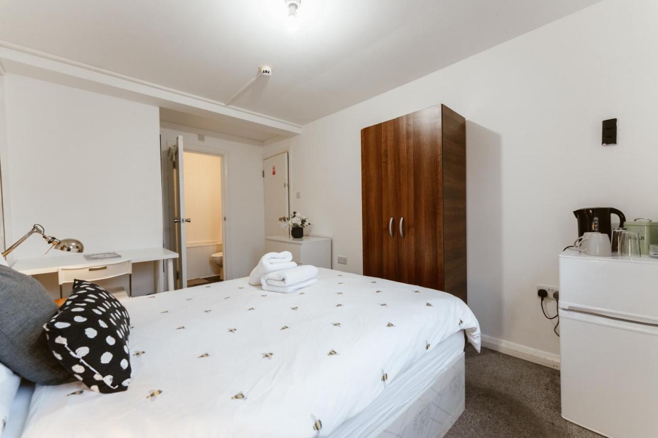 Whitechapel En-Suite Beds To Stay London Exterior photo